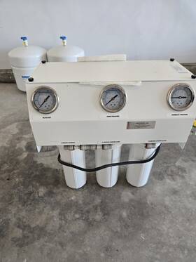 Axeon Water Technologies L1-200 3-stage Filtration System. Woth 2 Tanks
